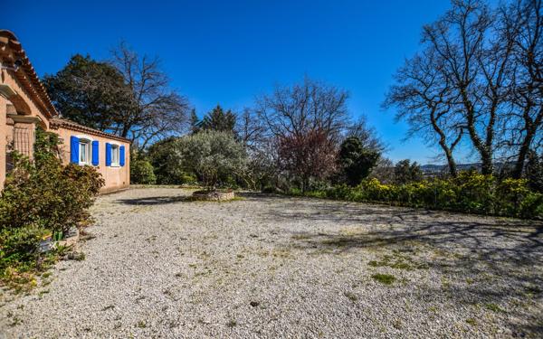 Maison à vendre    4 pièces •  Rochefort-du-Gard