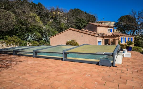 Maison à vendre    4 pièces •  Rochefort-du-Gard