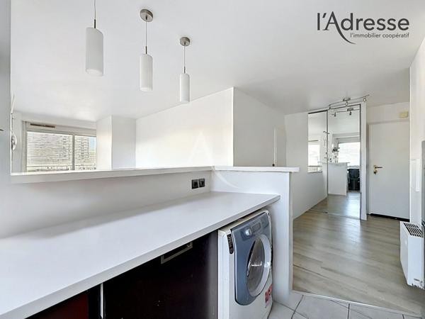 PUTEAUX/ Emeraude - Appartement 2 pièces 47m² - 12m² de Balcon - 1 Cave - 1 Parking