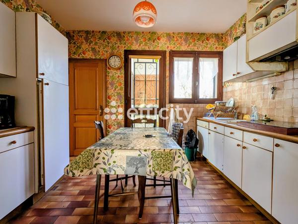 Maison 7 pièces - 140 m²