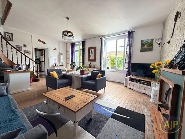 Maison à vendre Pons - 7 pièces, 179m² avec 5 chambre(s) à 378 400€ - AJP Immobilier Pons