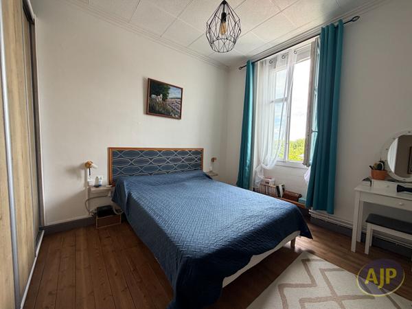 Maison à vendre Pons - 7 pièces, 179m² avec 5 chambre(s) à 378 400€ - AJP Immobilier Pons