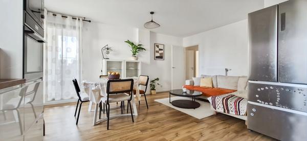 Appartement de 4 pièces avec parking et balcon