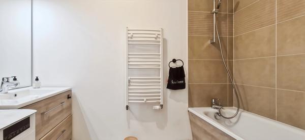 Appartement de 4 pièces avec parking et balcon