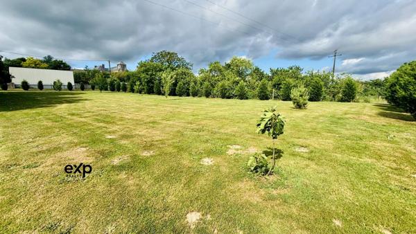Terrain arboré de 2074 m2