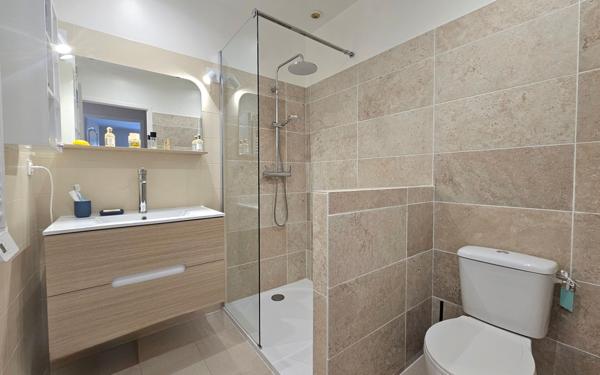 Maison à vendre    5 pièces •  Vauvert