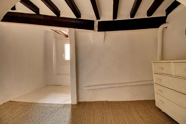 À LOUER - EN EXCLUSIVITÉ À DRAGUIGNAN - STUDIO 32,37m2