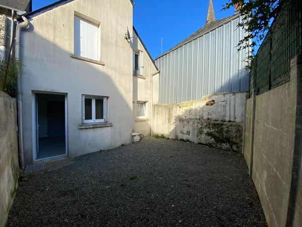 A LOUER - Studio plein centre de MERDRIGNAC