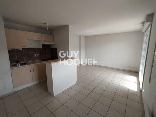 APPARTEMENT T3 - NON MEUBLÉ - PARKING - BALCON - PISCINE