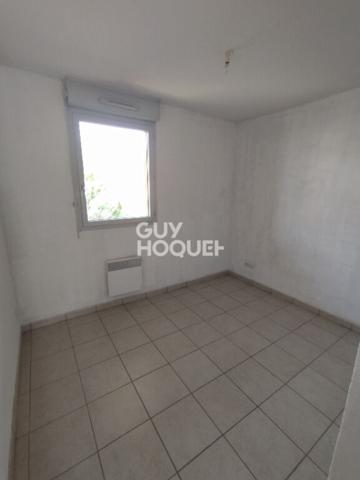 APPARTEMENT T3 - NON MEUBLÉ - PARKING - BALCON - PISCINE