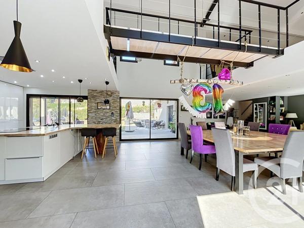 Maison à vendre  9 pièces - 341 m 2   STE SIGOLENE  - 43