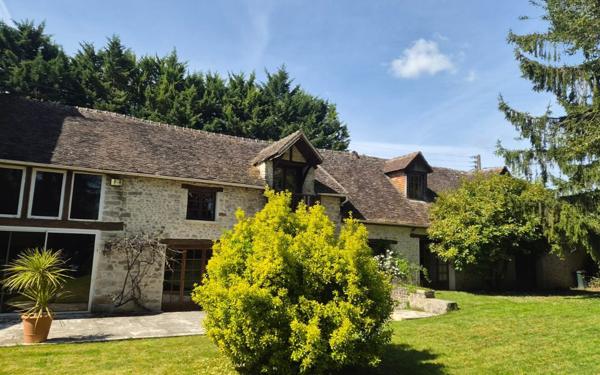 Maison à vendre    6 pièces • 371 m2 Morigny-Champigny
