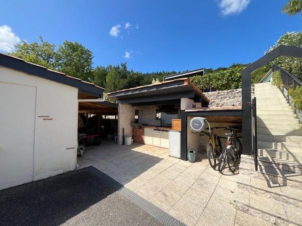 Maison T7 de 208 m² - Porte d'Agen