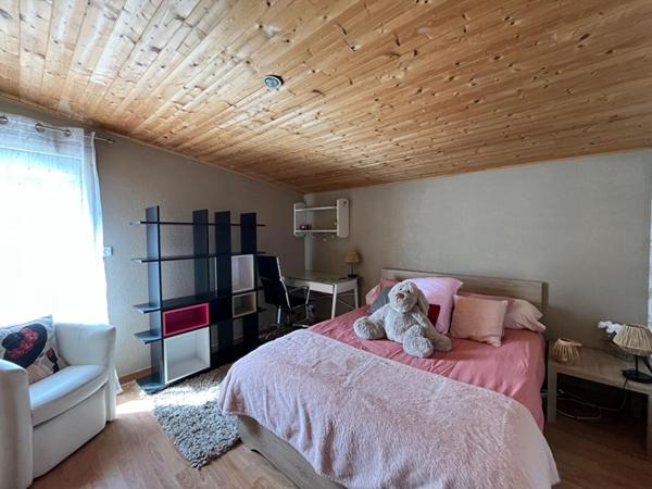 Maison T7 de 208 m² - Porte d'Agen