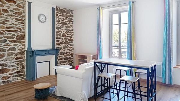 Appartement centre-ville,  proche, faculté de médecine et hôpital Morvan.