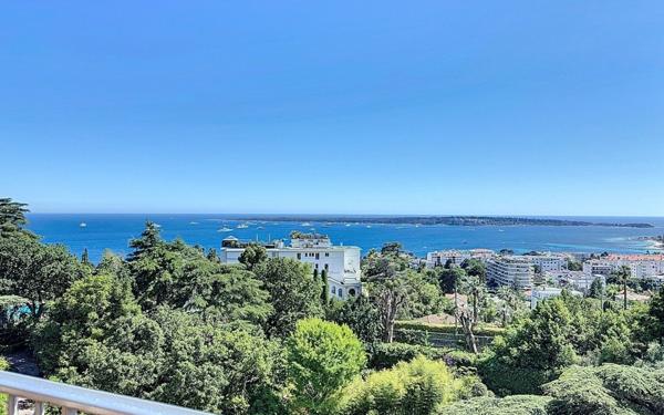 Appartement à vendre    4 pièces • 155,66 m2 Cannes