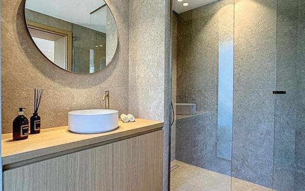 Appartement à vendre    4 pièces • 155,66 m2 Cannes