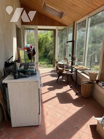 Ensemble immobilier de deux maisons d'habitation avec dépendances à BOURBRIAC, prévoir travaux