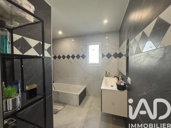 Maison à vendre 5 pièces 168,39 m² Montussan