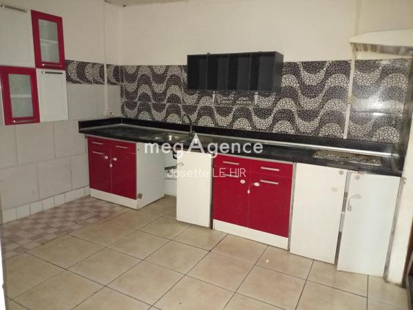 Maison à MATOURY, 97351 - 6 pièces 200m²