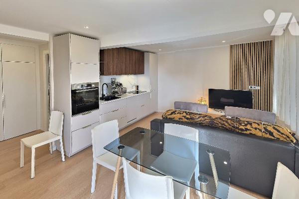 À VENDRE – Superbe 2 pièces rénové – 41 m² – SAINT LAURENT DU VAR