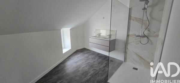 Location maison 1 pièce 75 m² Mauges-sur-Loire