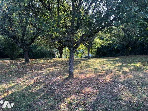 CHATEAUFARINE TERRAIN à BATIR de 10a57ca