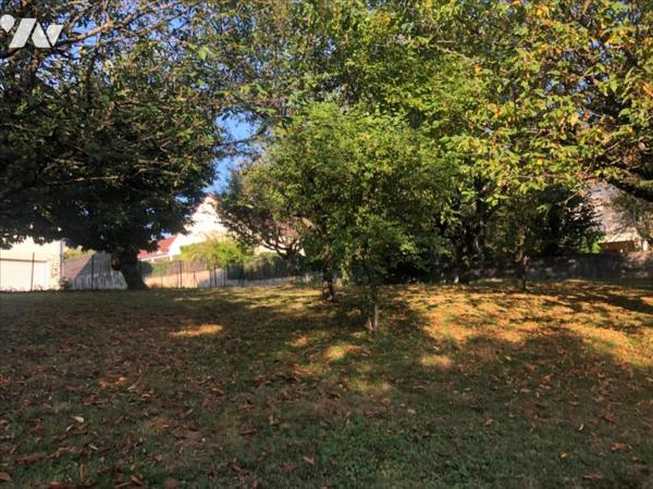 CHATEAUFARINE TERRAIN à BATIR de 10a57ca