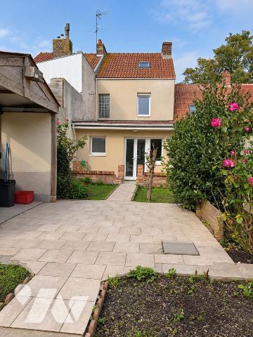 MAISON DE VILLE AVEC JARDIN EXPOSÉ SUD – PROCHE DU PARC SAINT-PIERRE
