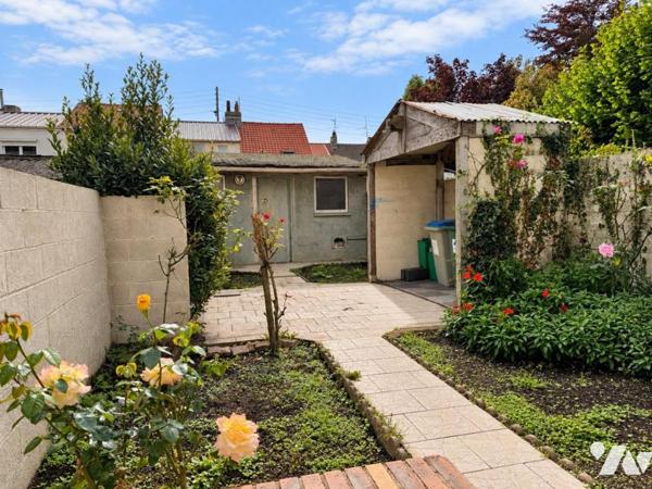 MAISON DE VILLE AVEC JARDIN EXPOSÉ SUD – PROCHE DU PARC SAINT-PIERRE