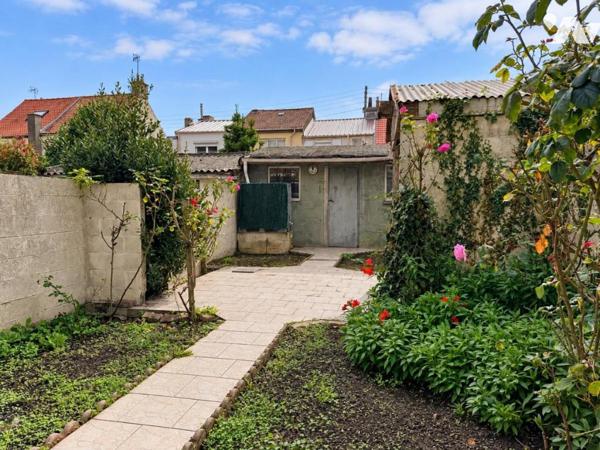 MAISON DE VILLE AVEC JARDIN EXPOSÉ SUD – PROCHE DU PARC SAINT-PIERRE