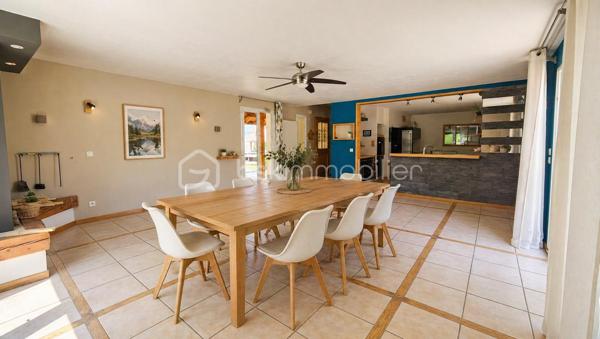 Maison de 211 m²