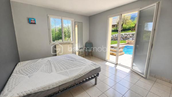 Maison de 211 m²