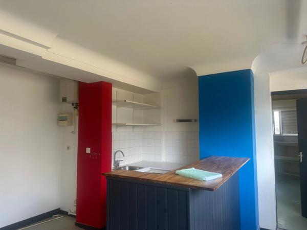 Rare place verdun à Saumur à louer un local commercial de 268m²