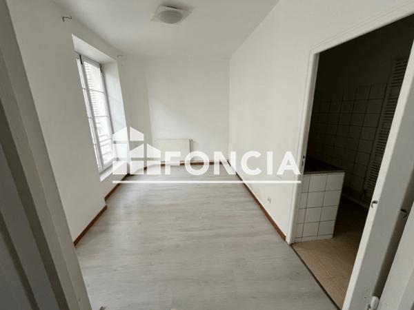 Location Appartement 2 pièces 37.75 m² - 10 RUE SAINT MARTIN Chateau Thierry 02400
