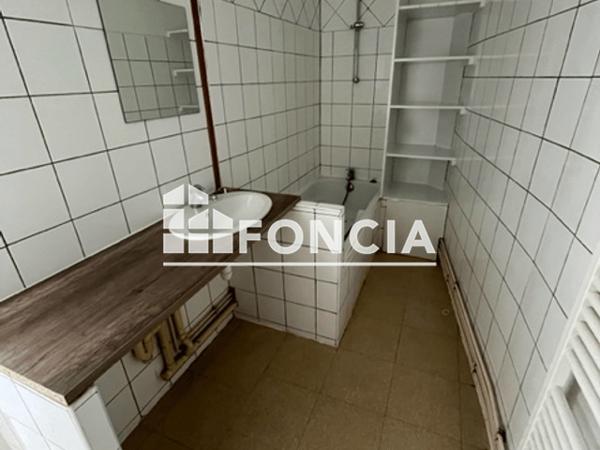 Location Appartement 2 pièces 37.75 m² - 10 RUE SAINT MARTIN Chateau Thierry 02400