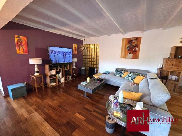 A vendre - Très belle Villa - Le Guillaume Saint-Paul - Terrain bien arboré - F5 - Larges varangues