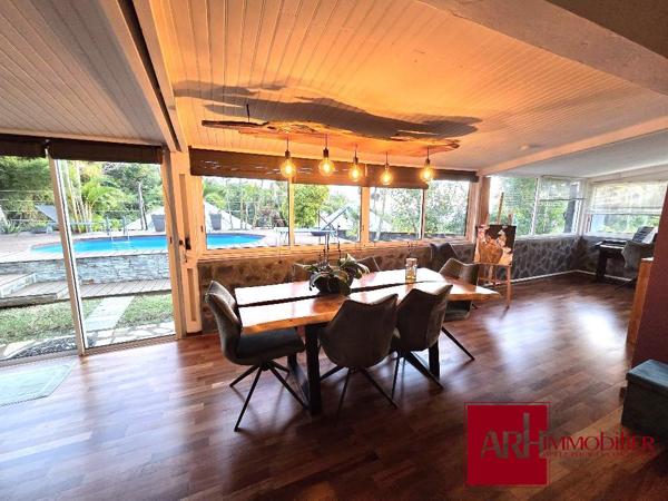 A vendre - Très belle Villa - Le Guillaume Saint-Paul - Terrain bien arboré - F5 - Larges varangues