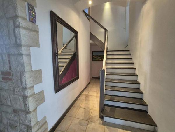 Maison de caractère de 290m2 avec sauna et jacuzzi