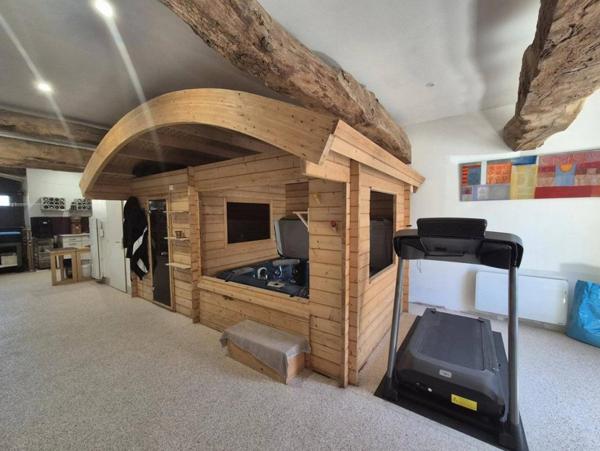 Maison de caractère de 290m2 avec sauna et jacuzzi