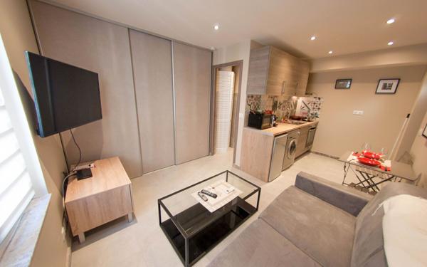 Appartement à vendre    1 pièce • 18,73 m2 Biot