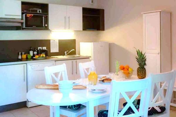 INVESTISSEMENT LOCATIF – Honfleur – Résidence de Tourisme Goélia Résidence du Parc – 5,59 % de rentabilité