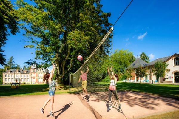 INVESTISSEMENT LOCATIF – Honfleur – Résidence de Tourisme Goélia Résidence du Parc – 5,59 % de rentabilité