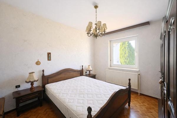 Maison + sous-sol aménagé, 3 garages