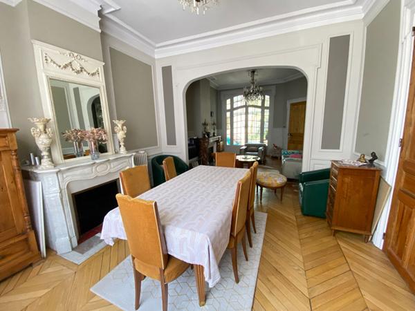 Belle Maison Bourgeoise Saint Quentin 7 pièce(s) 190 m2