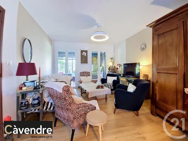 Maison à vendre  4 pièces - 87 m 2   AVIGNON  - 84
