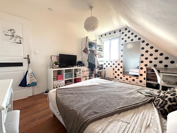 Maison ÉTAPLES de 93 m2, 4 chambres, sous sol, garage et jardin