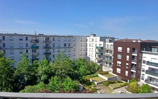 Appartement à louer    4 pièces • 77,62 m2 Cergy