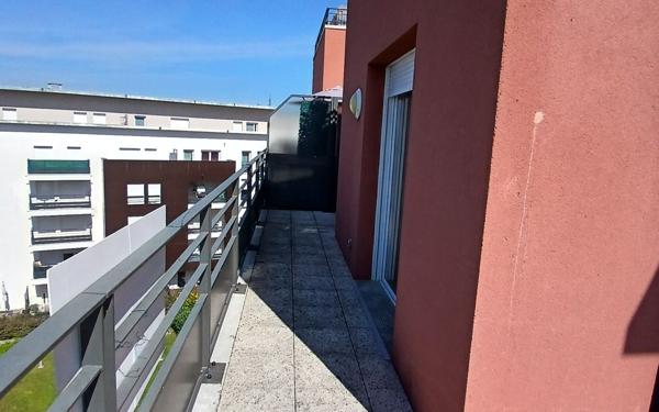 Appartement à louer    4 pièces • 77,62 m2 Cergy