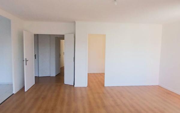 Appartement à louer    4 pièces • 77,62 m2 Cergy